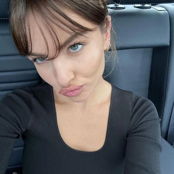 Какой стала самая красивая девочка в мире, которую раньше обожали все: 20 честных фото | Источник: соцсети