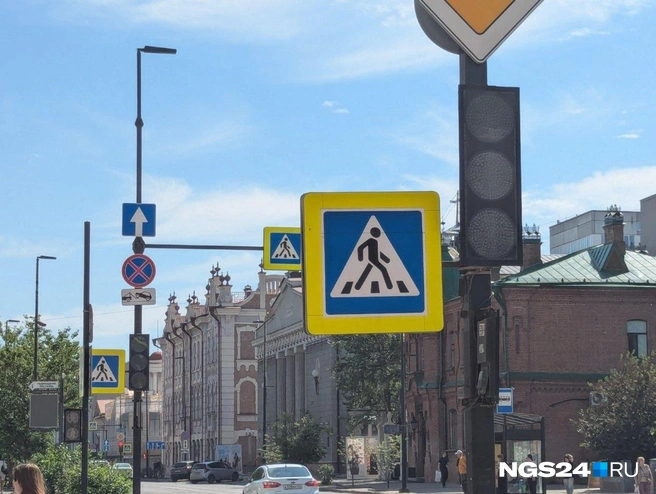 А дальний светофор работает | Источник: Мария Ленц / NGS24.RU