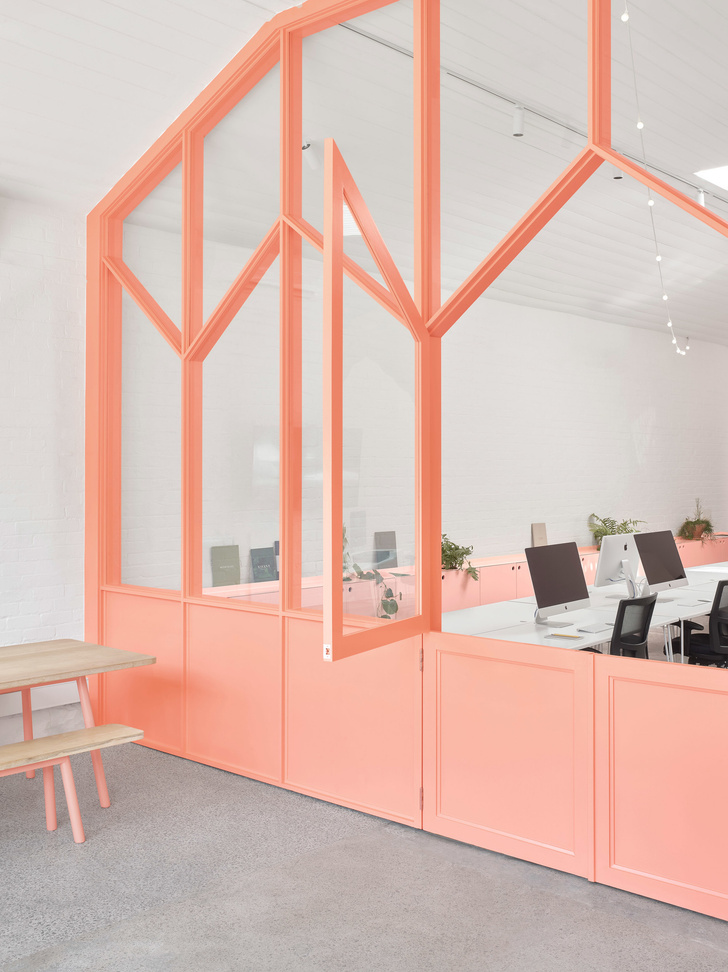 Розовые грезы: яркий офис в Мельбурне (фото 6)