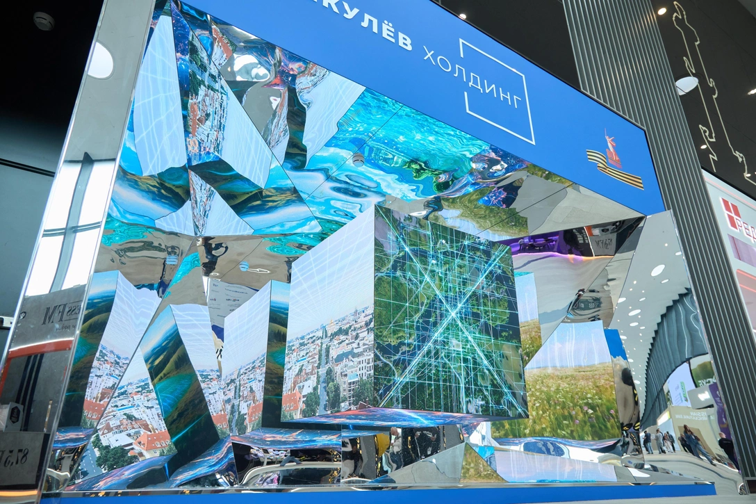 Давайте посмотрим на самые лучшие стенды ПМЭФ 2025 | Источник: Дмитрий Толстошеев