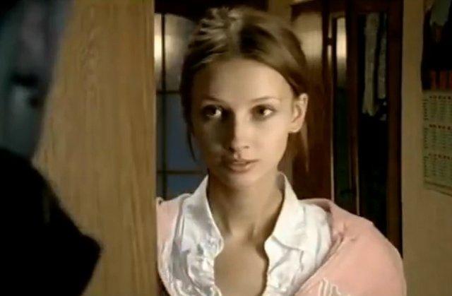 Как изменилась Анастасия Цветаева, сыгравшая главную роль в клипе группы «Звери» (фото)