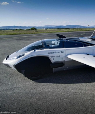 Компания из Словакии анонсировала летающий автомобиль-трансформер