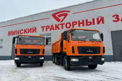 В Новосибирск привезли новую белорусскую дорожную технику