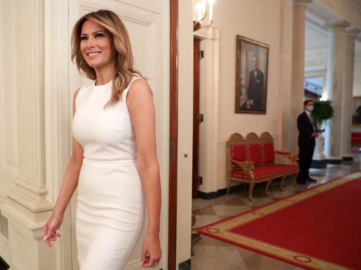 Мелания Трамп на круглом столе по серповидно-клеточной анемии в Государственной столовой Белого дома, 14 сентября 2020