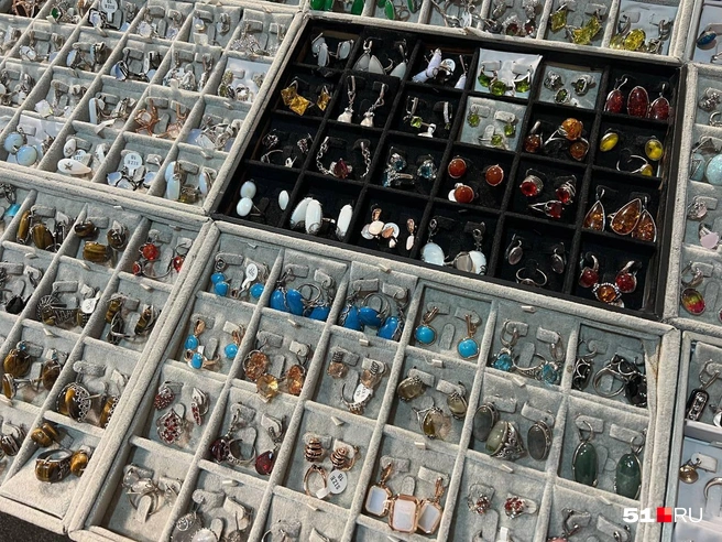 Бижутерия посеребренная от 2000 рублей | Источник: Александра Балаба