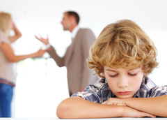 Как помочь ребенку безболезненно пережить развод родителей