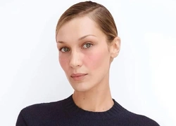 Белла Хадид — первая амбассадорка бьюти-линии Prada. Модель представила новые румяна