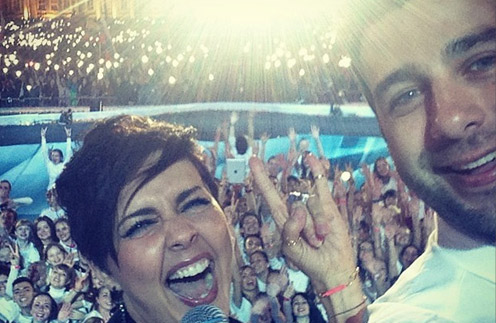 Ольга Шелест и Иван Ургант ведут выпускной "Алые паруса" | Источник: "Инстаграм" (запрещенная в России экстремистская организация)