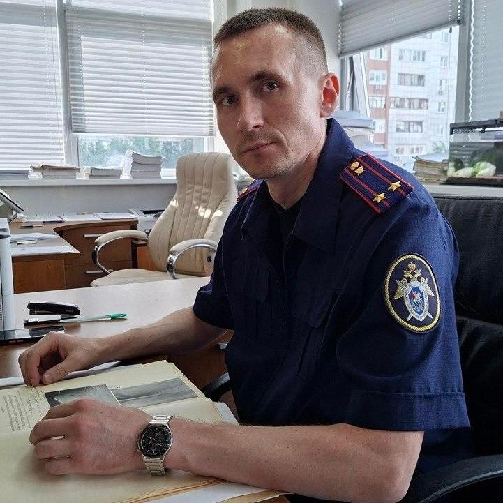 <p>Иван Иванов</p>