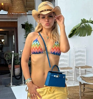 Артистка покорила российский шоу-бизнес