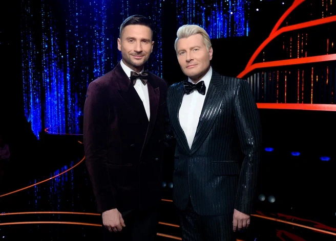 Лазарев и Басков смотрят на нас так, что без лишних слов становится понятно: никуда они уходить не собираются | Источник: пресс-служба телеканала «Россия»