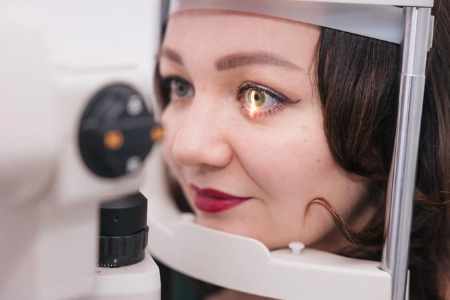 Каждому пациенту проводится персональная диагностика зрительной системы | Источник: Инна Кузнецова