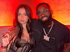 Самая необычная пара российского футбола рассталась со скандалом: она поймала его на измене, он выдрал ей клок волос и выгнал из дома