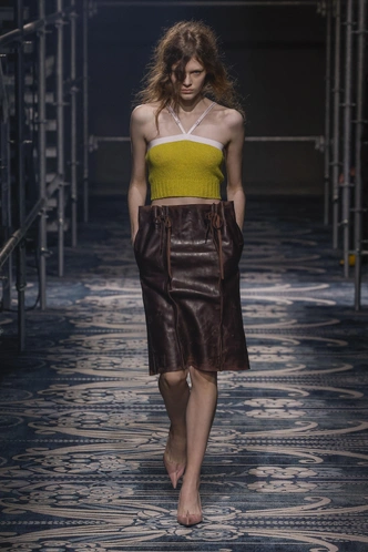 Бордо + оливковый: самый красивый дуэт ноября, который выглядит дорого Бордо + оливковый: самый красивый дуэт ноября, который выглядит дорого