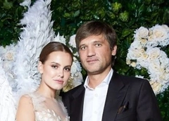 Дарья Клюкина и топ-менеджер «Газпром-Медиа» сыграли свадьбу на озере Комо