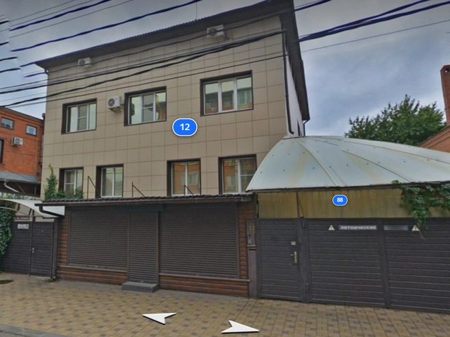 Дом в Топольковом переулке, 12. По документам он попадает под снос, как и другие здания | Источник: yandex.ru