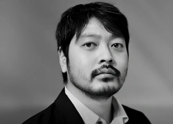 5 фактов о Соши Оцуки — новом Армани и победителе премии LVMH Prize 2025