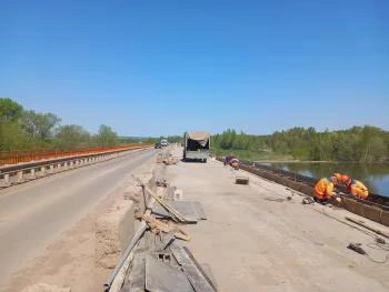 Началось армирование карниза моста через Дему | Источник: transport.bashkortostan.ru