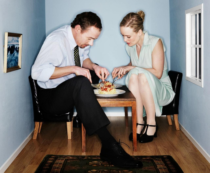 Как наличие жилья влияет на выбор партнера: исследование сайта знакомств