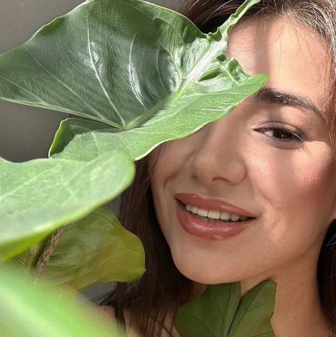 Черняева занимается растениеводством ровно год | Источник: tsvetochkovaya / Instagram (экстремистская организация, деятельность запрещена на территории РФ)