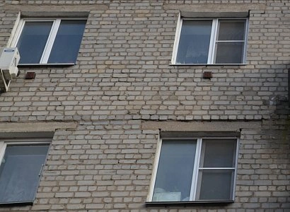 В Рязани будут судить мать девочки, выпавшей из окна | ya62.ru
