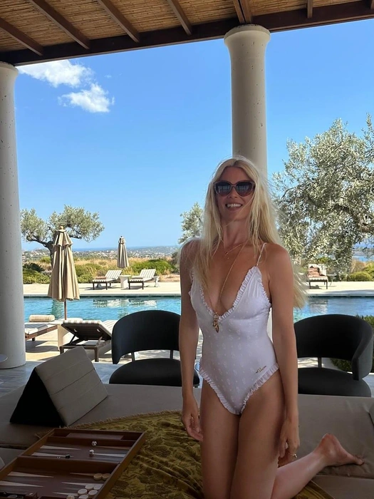 Источник: claudiaschiffer / Instagram.com (экстремистская организация, деятельность запрещена на территории РФ)
