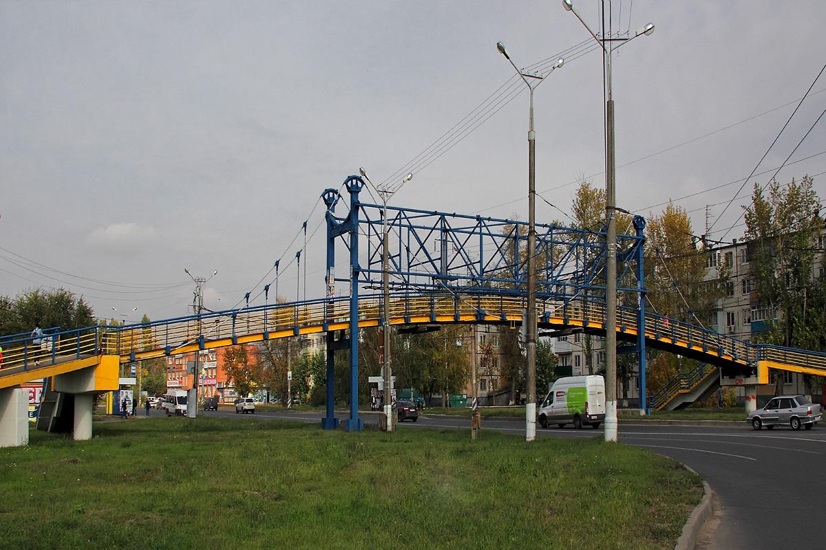 В Тольятти перекопали улицу Лесную — автобусы пустили в объезд