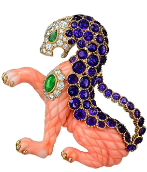 Ювелирные шедевры Van Cleef & Arpels на выставке в Москве