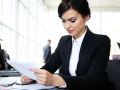 Как будут оплачивать работу тем, кто трудится на майских праздниках?
