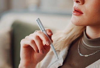 «Муж поддерживает мое желание посвятить жизнь творчеству, но я боюсь финансово зависеть от него»