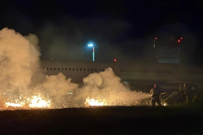 В аэропорту Сочи потушили учебный пожар на Boeing