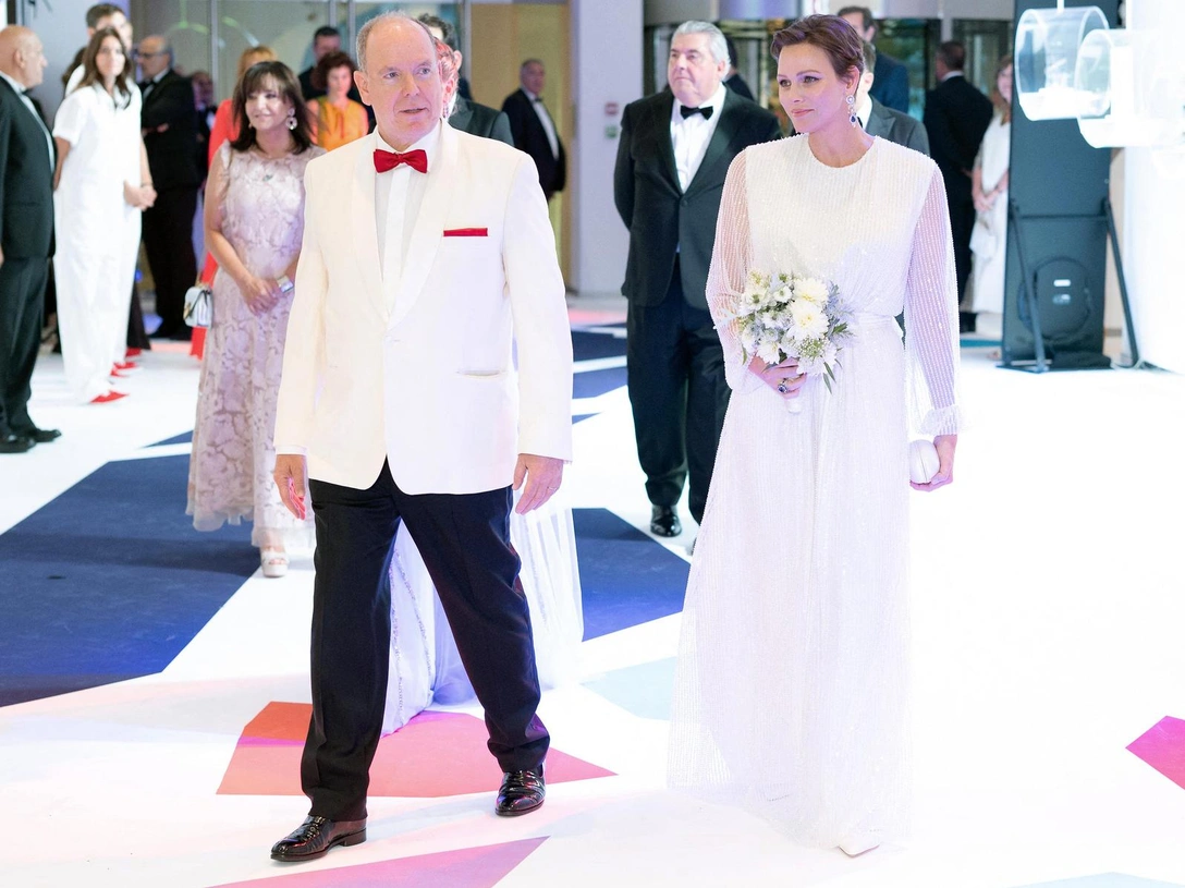 Князь Альбер и княгиня Шарлен 29 июля 2023 | marieclaire.ru