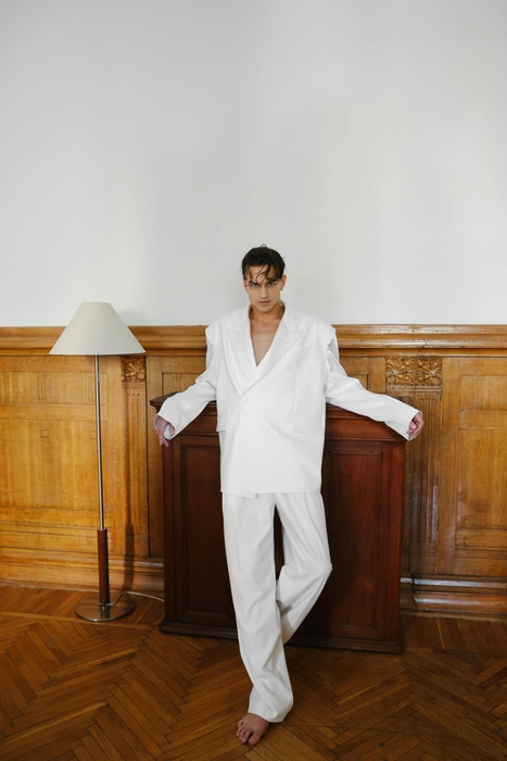 Максим позирует на фотосессии | Источник: фотограф kotphotos