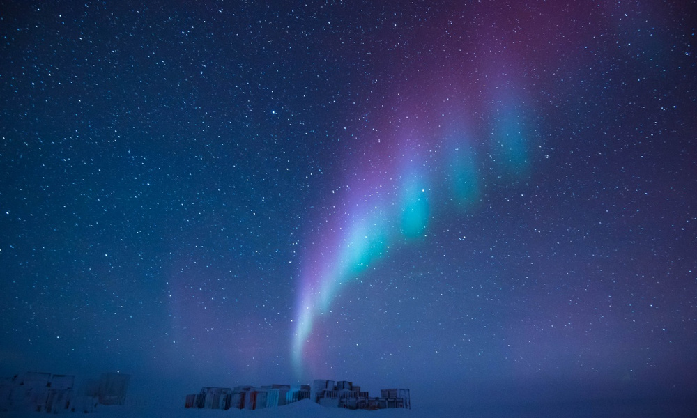 Небо над югом. Южное сияние (Aurora Australis). Полярное сияние в Антарктиде. Южное полярное сияние в Антарктиде. Южное сияние в Антарктиде.