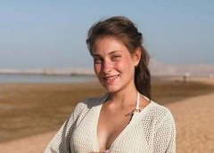 Алена Косторная вышла на лед на последних сроках беременности