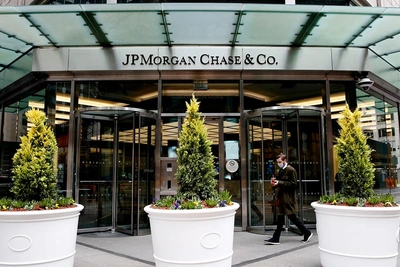 Бывший подчиненный сотрудницы JPMorgan отвергает обвинения во лжи