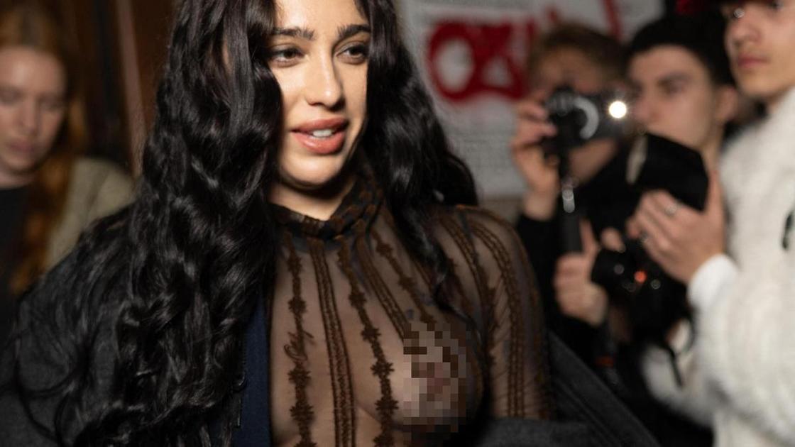 Бодипозитивная дочь Мадонны игнорирует спорт, но обожает &laquo;голые&raquo; платья