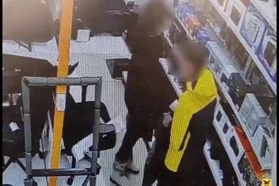 В Чите задержали пару, укравшую умную колонку