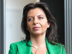 После удаления груди Симоньян начала химиотерапию: «Когда смогу вернуться — непредсказуемо»