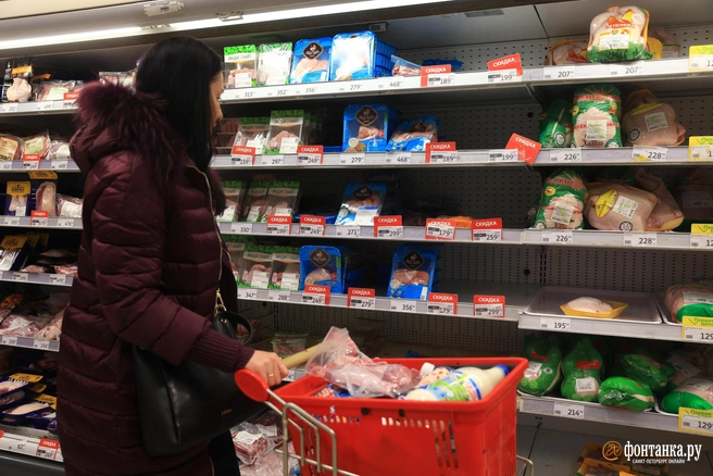 Курица для вас — роскошь или доступный источник белка? | Источник: Сергей Михайличенко / FONTANKA.RU