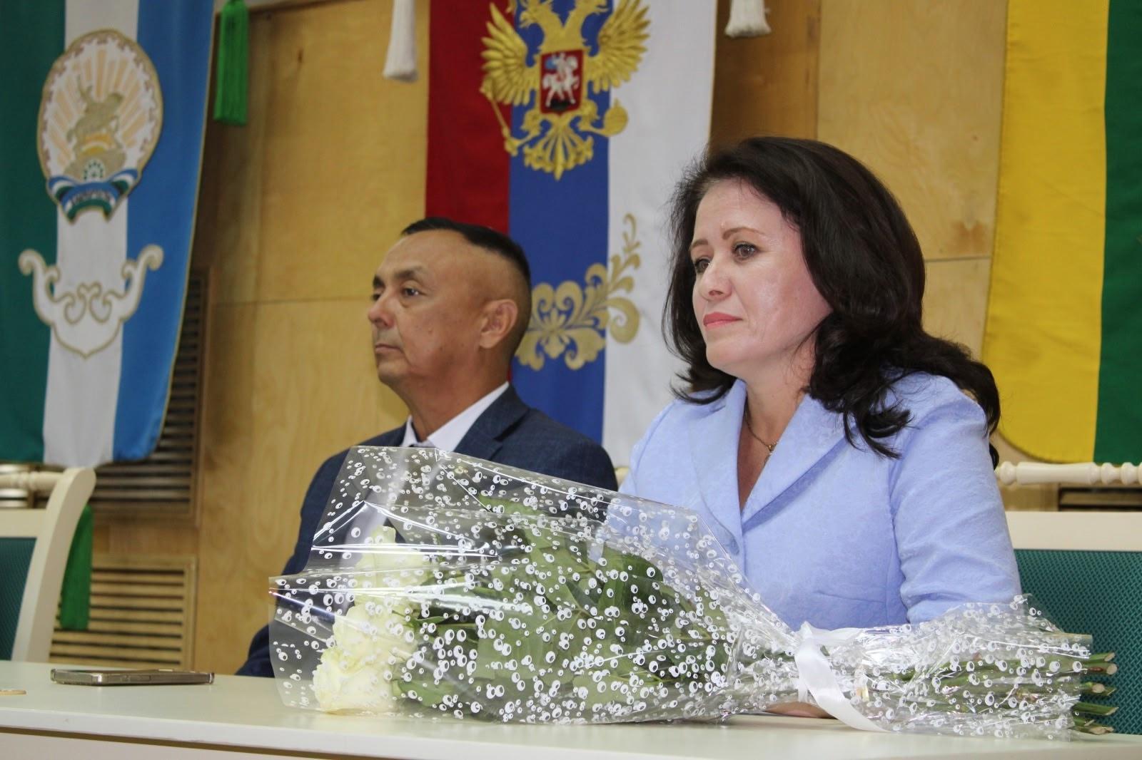Главой района в Башкирии стала бывшая начальница отдела Минпросвещения