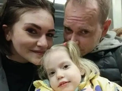 Экс-невестка Шукшиной родила дочь от мужчины, которого попыталась зарезать