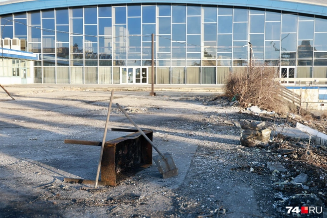 Помещение бывшего кафе недавно снесли по решению суда | Источник: Михаил Шилкин