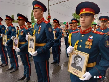 «Нет в России семьи такой, где б не памятен был свой герой…» | Источник: Владислав Митрошин / 56.RU