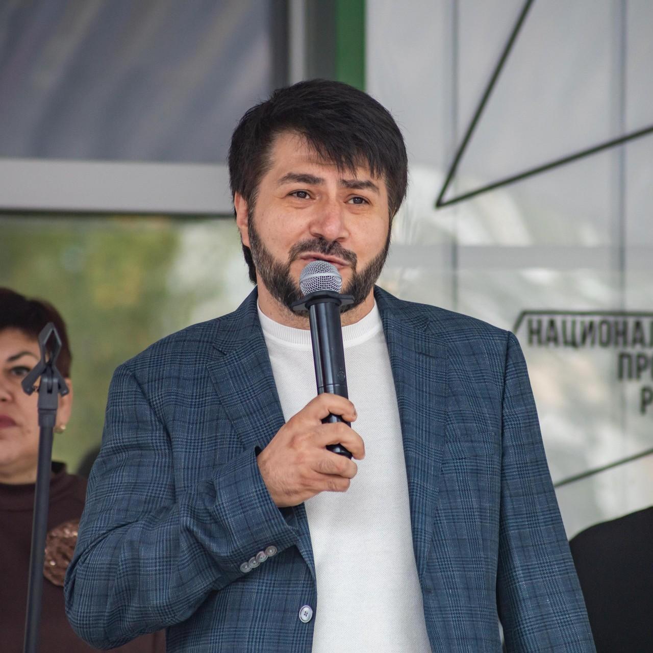<p>Хусайн Закриев</p>