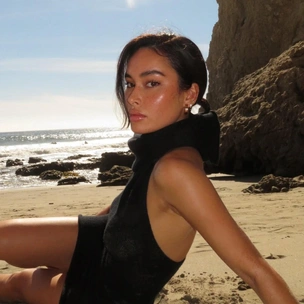 10 роскошных масел для губ с ароматом лета