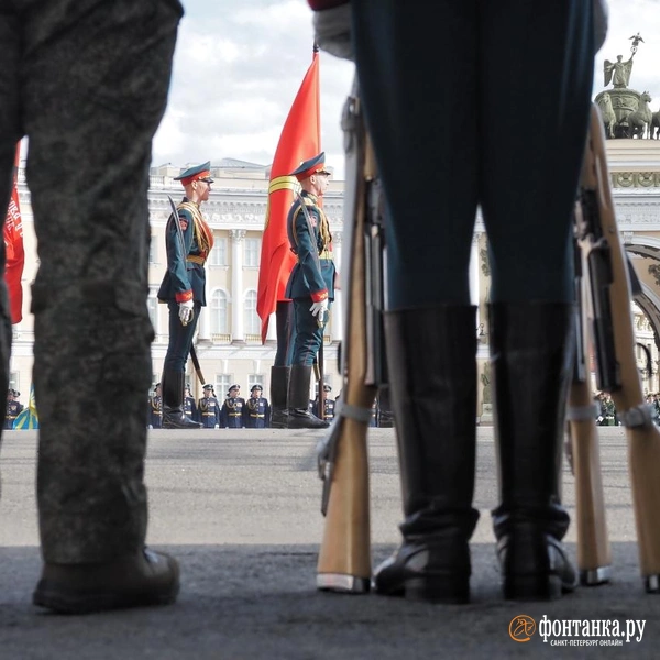 Репетиция Парада на Дворцовой площади 5 мая 2026 года | Источник: Михаил Огнев / «Фонтанка.ру»