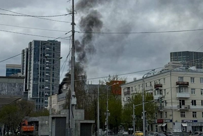 Черный столб дыма в центре Екатеринбурга: что произошло