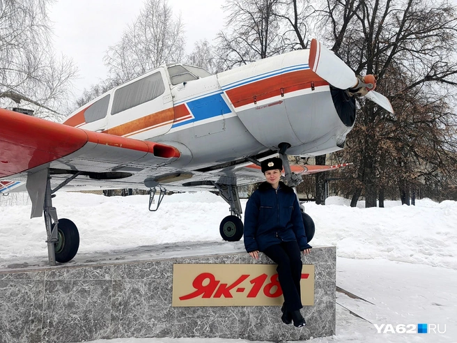 Ирина Таран заканчивает Сасовское летное училище имени своего прадеда&nbsp;— Григория Алексеевича Тарана | Источник: Кристина Мельникова / YA62.RU