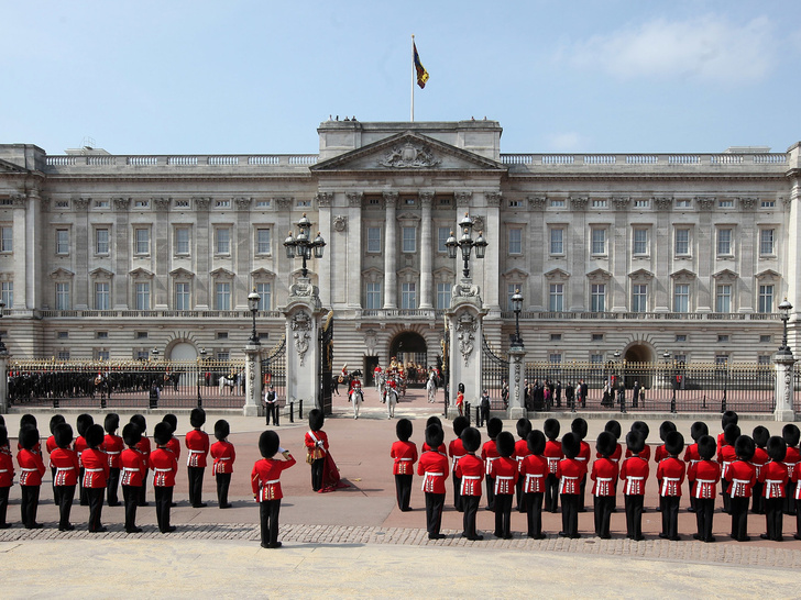Ушла эпоха: королева Елизавета навсегда покидает Букингемский дворец